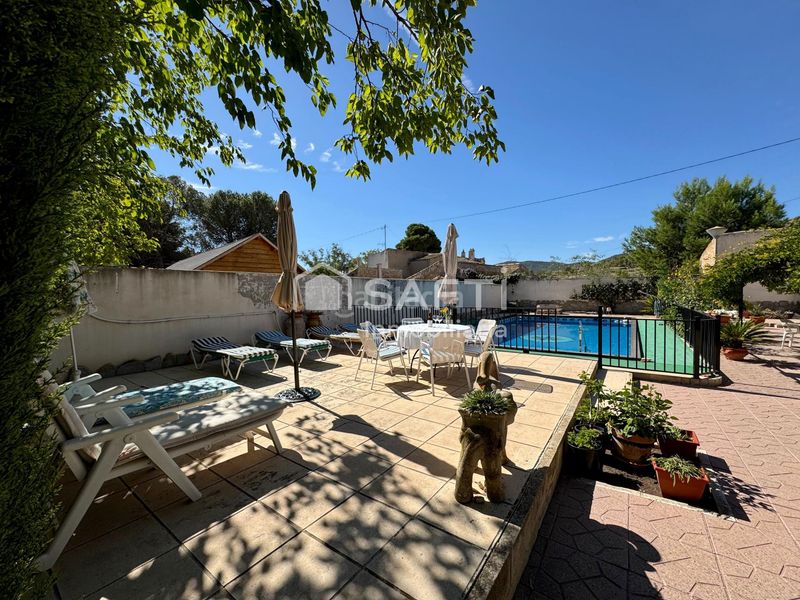 Foto e5a50270-eba8-4b3f-b321-fb21acd2be06. Casa amb piscina a Monòver