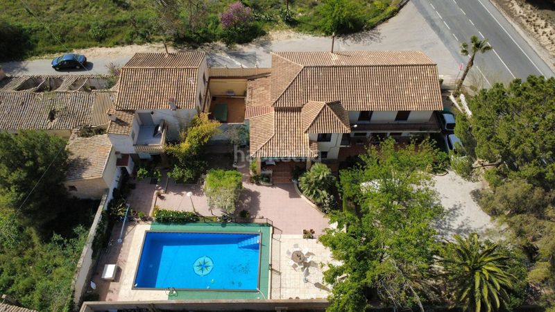 Foto f84a5a40-edf0-4027-9361-97ecbbbabf1a. Casa amb piscina a Monòver