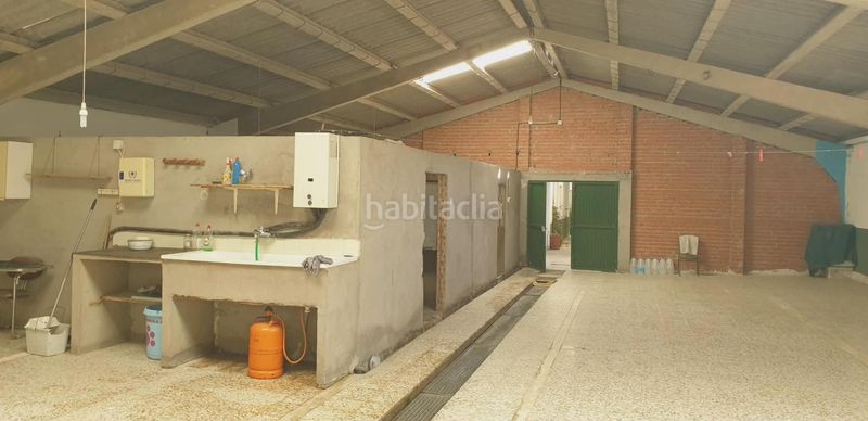 Foto 0aa2c7d8-7f92-4da8-b09c-e50984123828. Masia amb calefacció aparcament a Belinchón