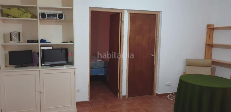 Foto 48c94311-cdd6-4063-886f-27d54b9f7a57. Masia amb calefacció aparcament a Belinchón