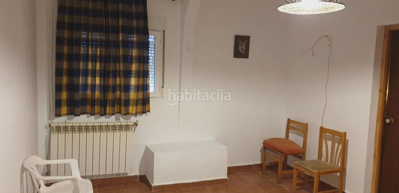 Foto bd9b4ea4-5ddd-48d9-8f49-6e899a85c62d. Masia amb calefacció aparcament a Belinchón
