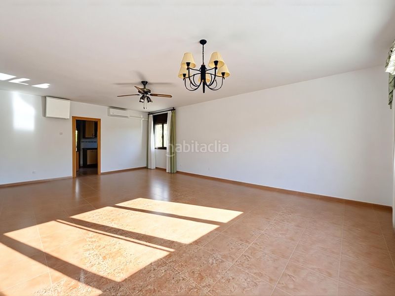 Foto 492d75d7-ac1b-4574-9dd3-fc26fe383b09. Casa amb calefacció aparcament a Olivella