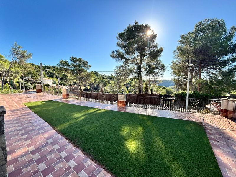 Foto 605572cc-2106-4b9f-b7d3-14cdc35e2652. Casa amb calefacció aparcament a Olivella