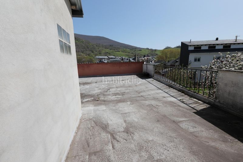 Foto 593758b3-0086-4895-bd50-906fdbb91724. Edificio in Noceda