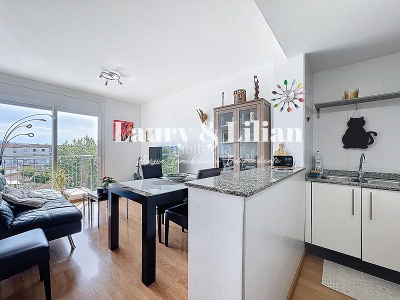 Foto 4161c7cc-a307-4a43-8a32-f91f633077e3. Apartament amb aparcament piscina a Puigmal - Mas Nou Empuriabrava