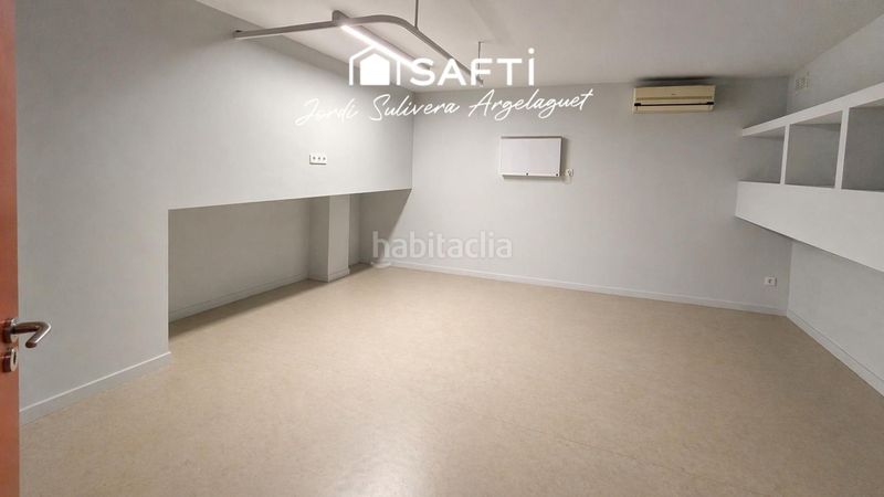 Foto 1a47cb14-91fa-4fb3-8b7f-70aec6745c77. Local comercial a La Devesa Girona