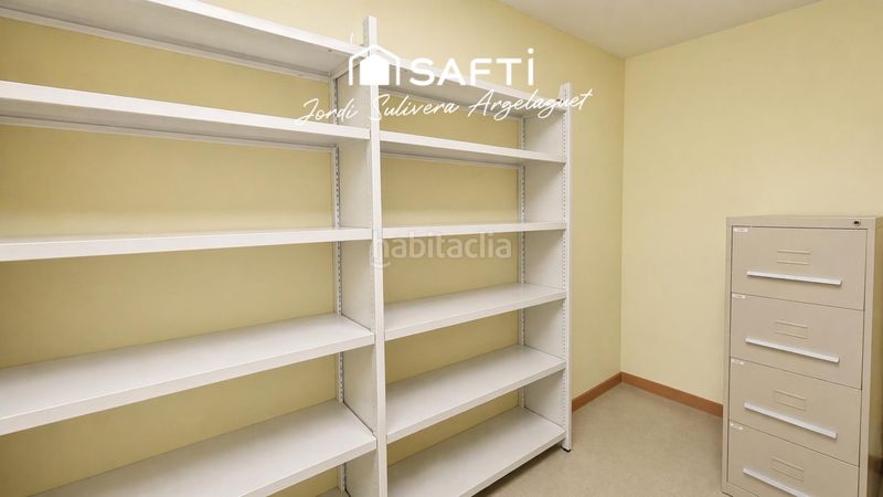 Foto c46323fa-9c6d-41c8-a85b-f58643a5f353. Local comercial a La Devesa Girona