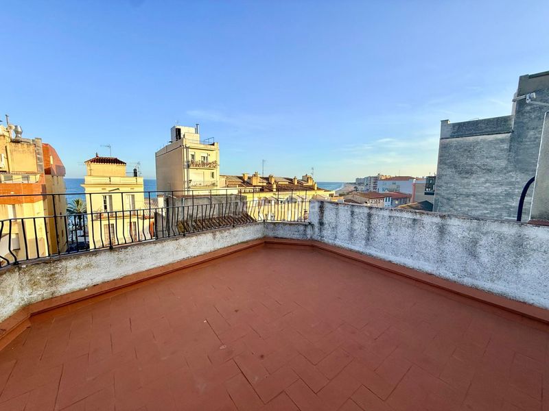 Foto 3b6e2271-d080-47e4-a17f-37b967293196. Pis a Centre Blanes