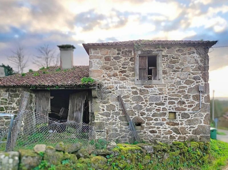 Foto 4e7f6077-39cb-4904-9b67-953bcb40d671. Masia a Estrada (A)