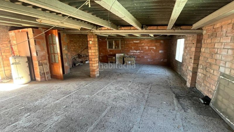 Foto cf0f3b03-f0f1-4763-9c44-c20d441e1895. Casa amb aparcament a Sallent