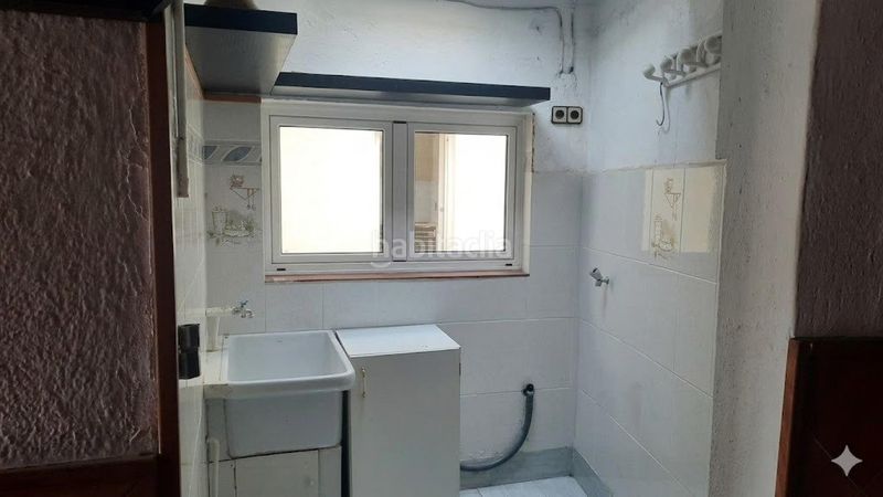 Foto dd08f1ba-b12b-473d-8727-af96a4068ab5. Casa amb aparcament a Sallent