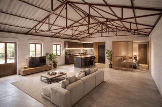 Country house in Valverde de la Virgen