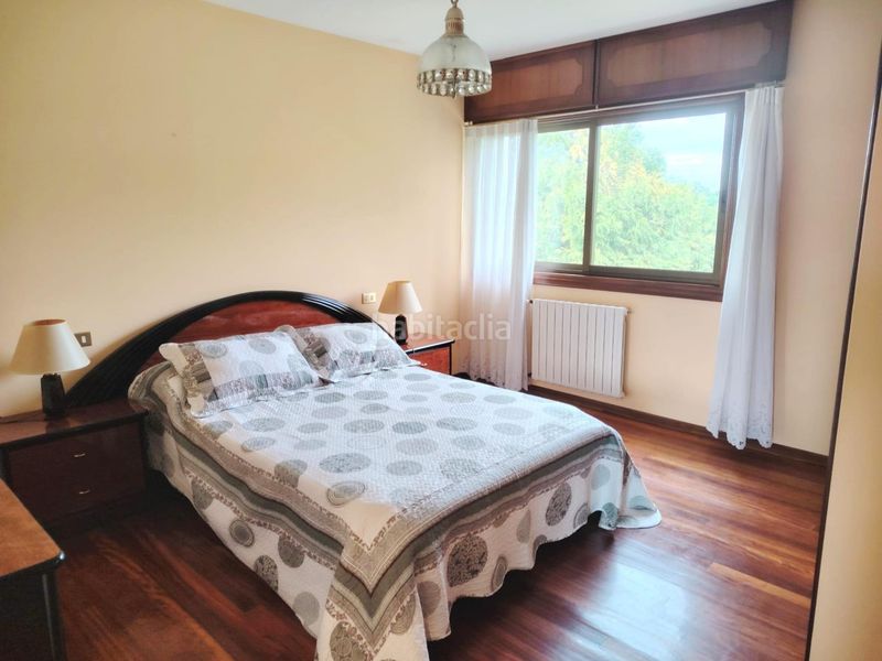 Foto 02b1733b-9356-4a89-b091-84fcaecc4384. Casa amb calefacció aparcament a Navia Vigo