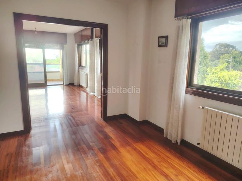 Foto 61e89e0a-b6bf-40b8-83d4-ad7908950b9c. Casa amb calefacció aparcament a Navia Vigo