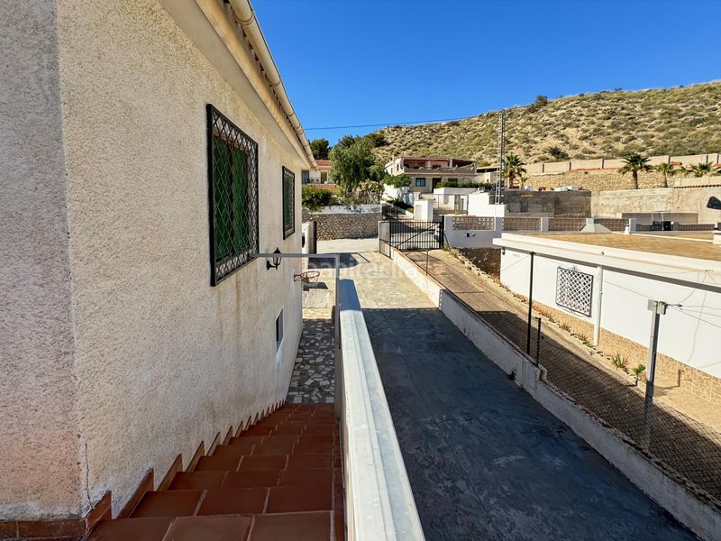 Foto 767666e6-d1bb-4db8-a0a2-29e817465499. Casa adossada amb aparcament a Pueblo Acantilado-Lanuza Campello (el)