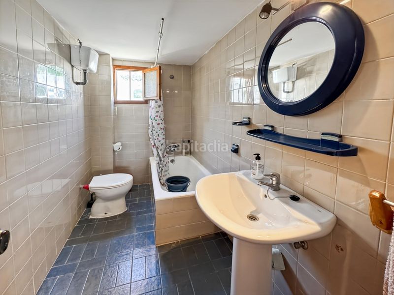 Foto bc121289-e013-418f-b3dd-60c0a720f60c. Casa adossada amb aparcament a Pueblo Acantilado-Lanuza Campello (el)