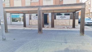 Local Comercial en Valverde de la Virgen
