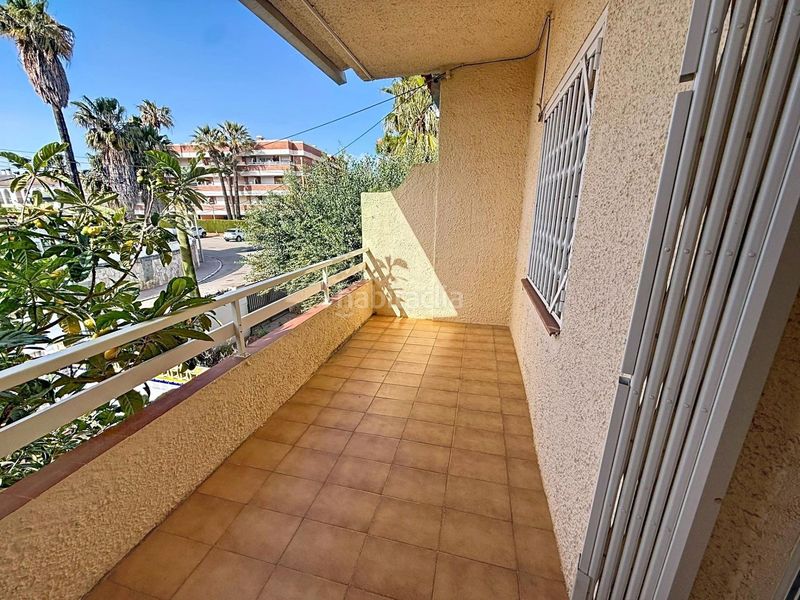 Foto ecda0338-4321-4026-a6ab-ad551c9c5a6d. Casa aparellada a Coma-ruga platja Coma-ruga