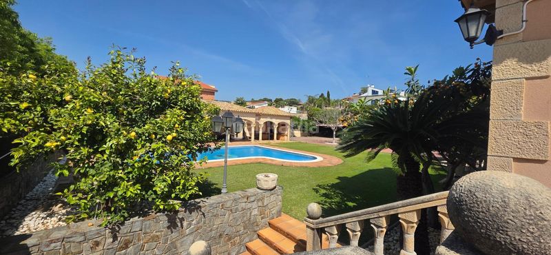 Foto 259c0c3c-f9d6-4fa6-8dfc-258bb33b0d07. Casa amb calefacció aparcament piscina a Vista Alegre Mataró