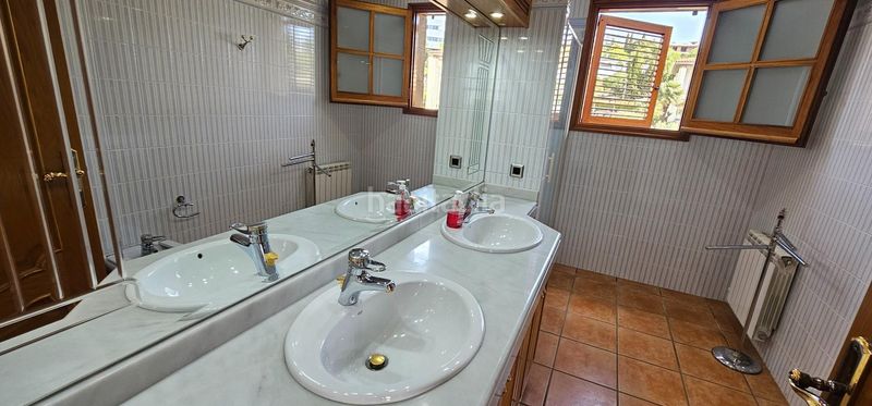 Foto c2316fa6-2f52-4ccf-b652-61b3780ce051. Casa amb calefacció aparcament piscina a Vista Alegre Mataró