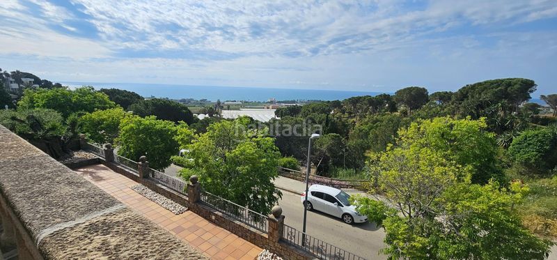 Foto c8b78281-2c7a-4b2b-93fa-1f8e458dc612. Casa amb calefacció aparcament piscina a Vista Alegre Mataró
