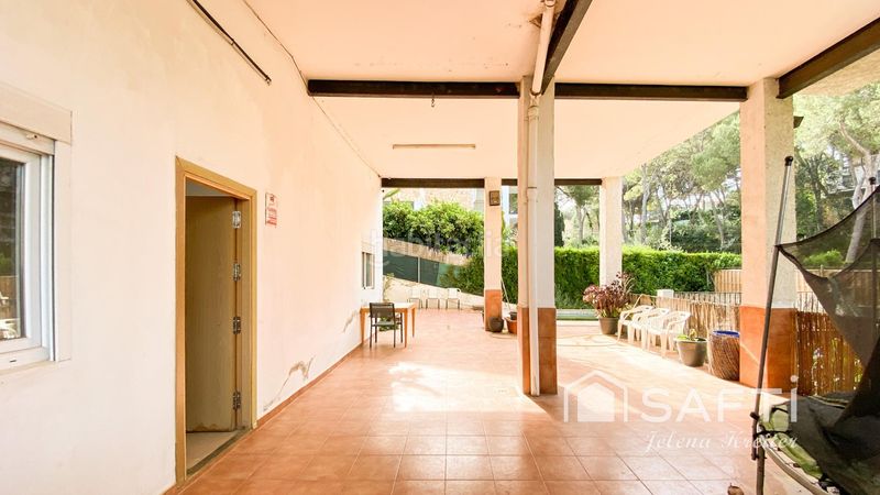 Foto f8db41ff-d66e-4679-a01e-869bd58006b6. Casa amb calefacció piscina a Godelleta