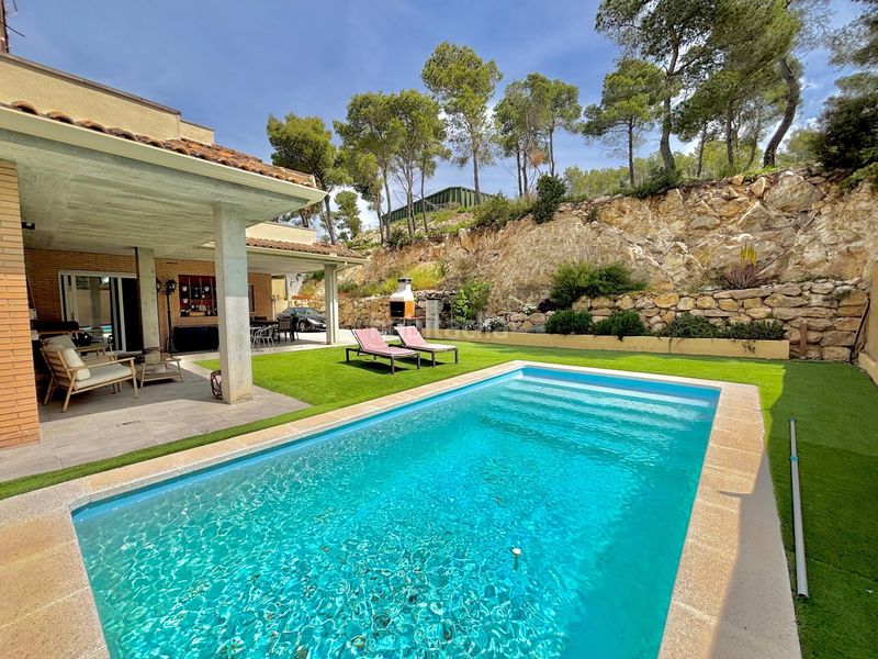 Foto 05e117ad-95a1-44b9-a550-678522e36e18. Casa amb aparcament piscina a Olivella