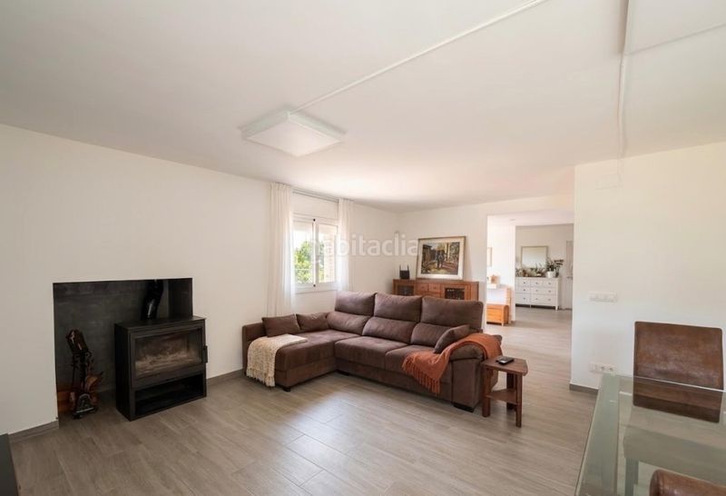 Foto a77bb93c-1269-46f4-b356-ec091e1d8b82. Casa amb aparcament piscina a Olivella