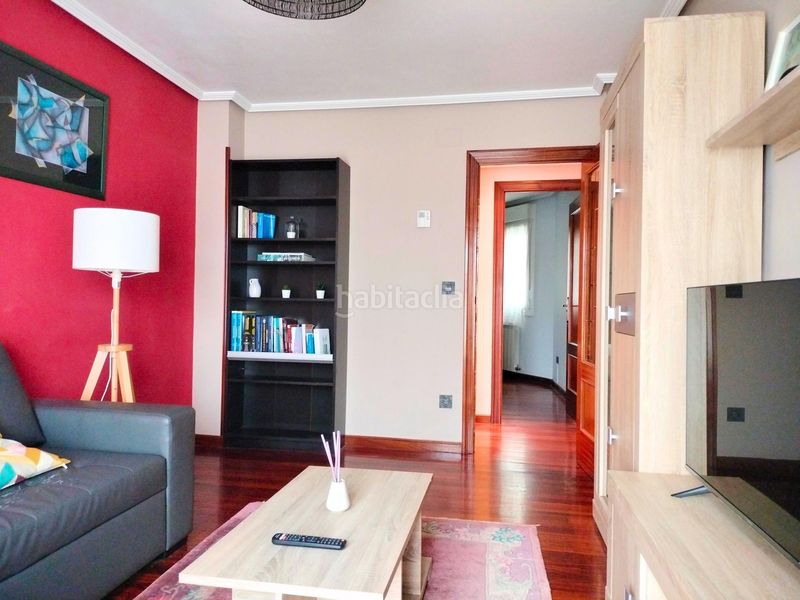 Foto a6d881c8-f376-4f66-a256-84d65aa0e078. Piso en Deba