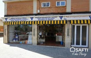 Local Comercial en La Gavarra