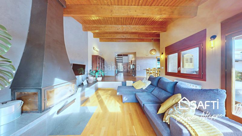 Foto 06d3b587-9a39-45ed-a57d-019204933e0c. Casa amb aparcament piscina a Sant Julià de Ramis