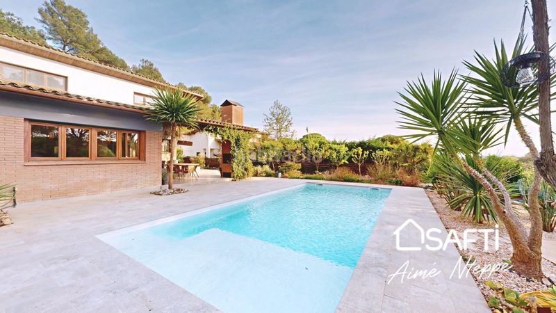 Foto 6bff124d-0662-4833-9c09-89345bae1476. Casa amb aparcament piscina a Sant Julià de Ramis
