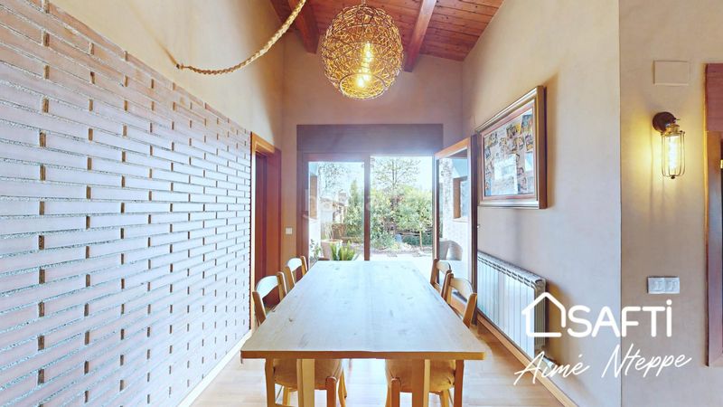 Foto b33853a0-01ea-4804-aa10-e22a5f097d8a. Casa amb aparcament piscina a Sant Julià de Ramis
