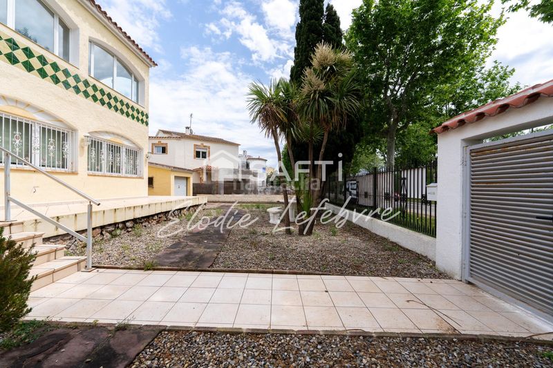 Foto c05c7601-1ce0-4123-907b-44b588396176. Casa amb calefacció aparcament a Montgrí Empuriabrava