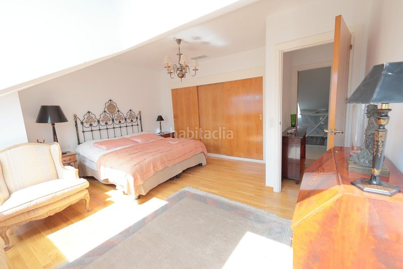 Foto 3d7b8880-1432-426d-a456-ea8d2d4cb8ca. Àtic amb calefacció aparcament a Bembibre