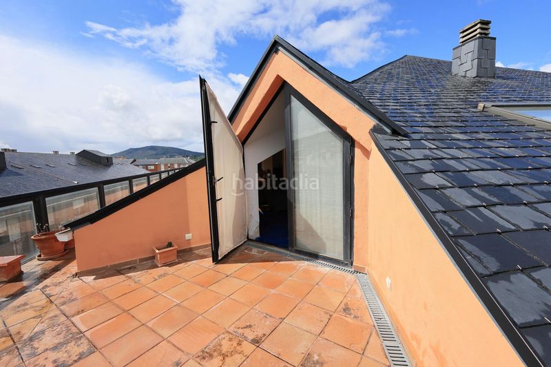 Foto ddab088c-1f62-49c1-bd47-998278438127. Àtic amb calefacció aparcament a Bembibre