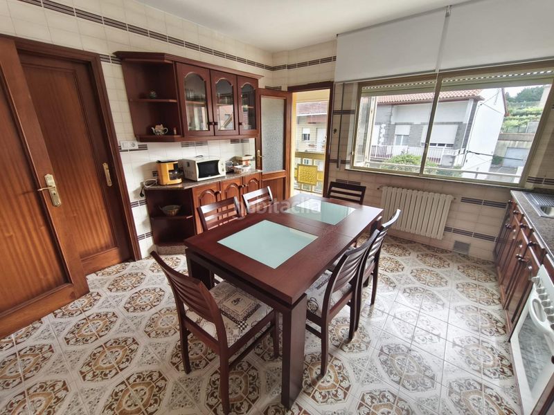 Foto 05e8bedc-d877-4abb-bd5d-87e4dab83fed. Casa amb calefacció aparcament a Rianxo