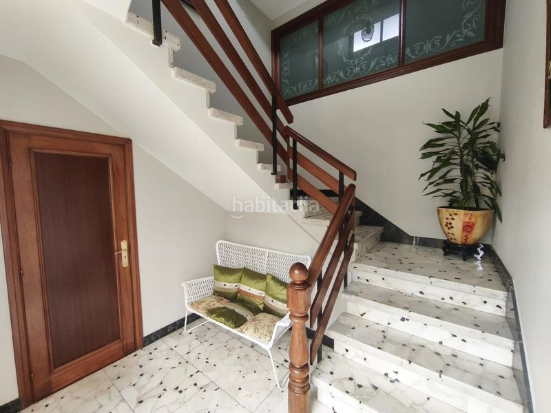 Foto 5574d3b3-94a6-40f2-80af-208d3a6b3e2f. Casa amb calefacció aparcament a Rianxo