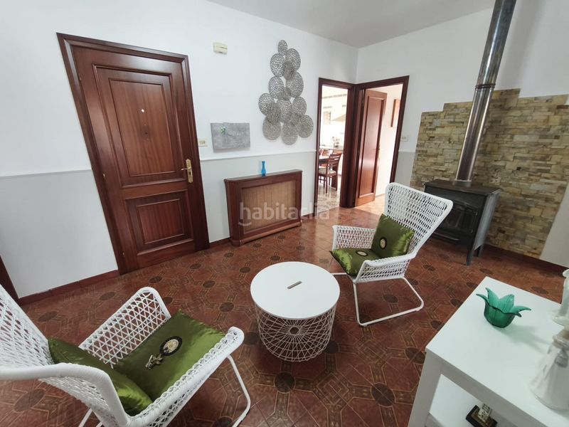 Foto 7d02a70a-b156-47ef-b389-97c26a7ae676. Casa amb calefacció aparcament a Rianxo