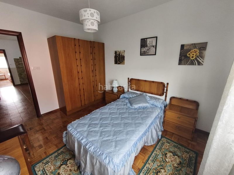 Foto ad9a1920-99ca-45e9-b91b-e16aaa5fc727. Casa amb calefacció aparcament a Rianxo