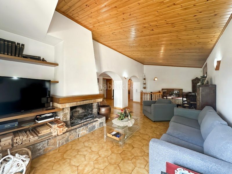 Foto 57b3d955-a3a9-45d1-8ace-956d4e5f5cfc. Casa adossada amb calefacció aparcament a Berga