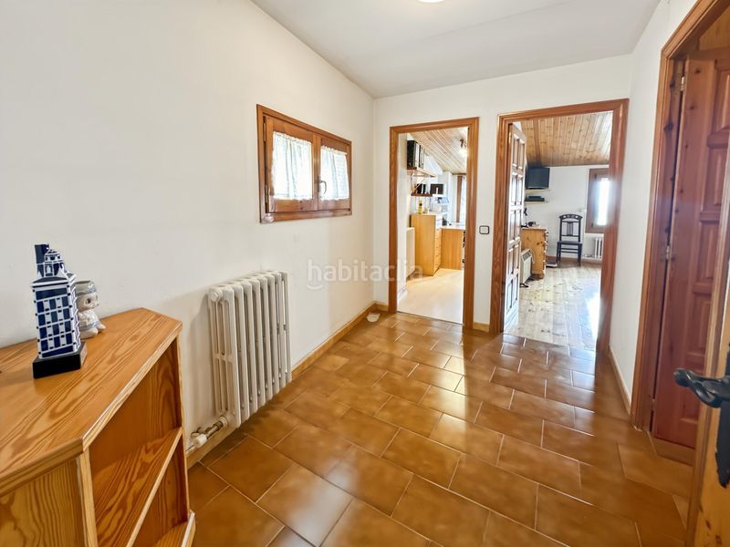 Foto d41f68bd-f65e-47aa-8747-f81de1524013. Casa adossada amb calefacció aparcament a Berga