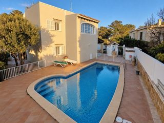 Haus in Cala Blanca
