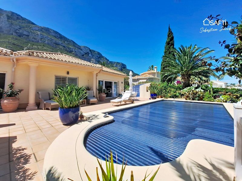 Foto 1bee2f2d-c78f-4bd0-9e4d-19b21e1e6264. Casa amb calefacció aparcament piscina a El Montgó Dénia