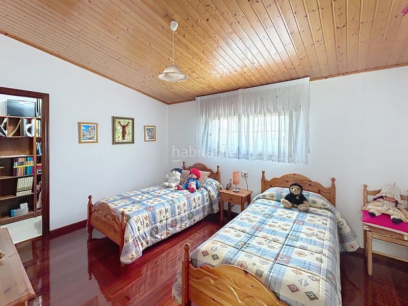 Foto 0c6cd830-5009-4316-84d6-690b78c39b63. Casa amb calefacció piscina a Estrada (A)