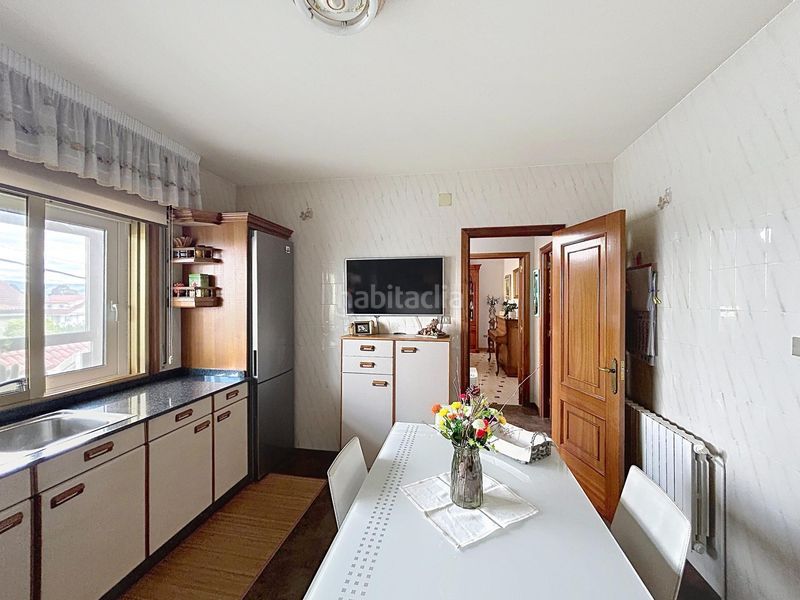 Foto d397dab7-731b-49f4-93bf-f265e2a81988. Casa amb calefacció piscina a Estrada (A)