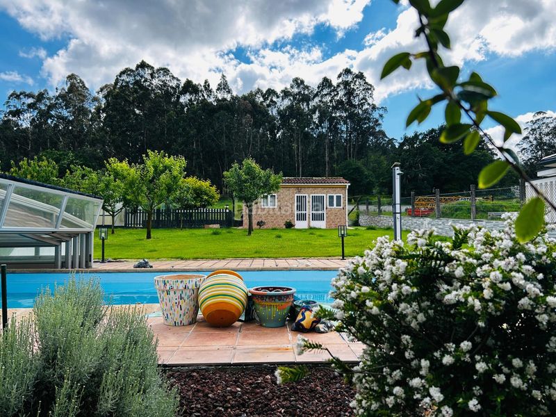 Foto f4725b5c-d46d-4bff-980f-0c7b99e8477b. Casa amb calefacció piscina a Estrada (A)