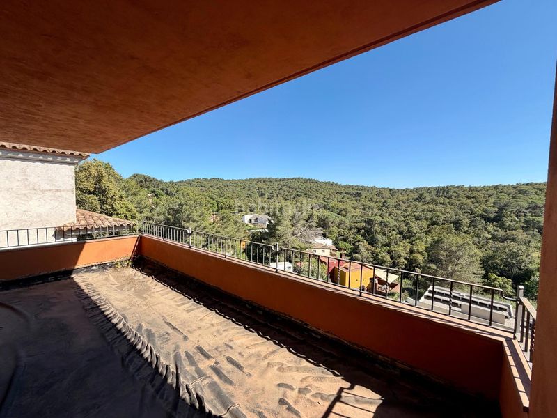 Foto 5ff3d7ed-db84-41de-8ec1-ea7ed4cf5e83. Casa amb aparcament a residencial Begur-esclanyà Begur