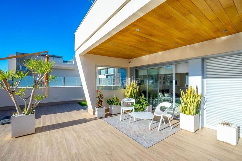 Foto cbb24517-a678-4547-b437-3aeb4d2d027a. Casa amb aparcament piscina a Campoamor Orihuela