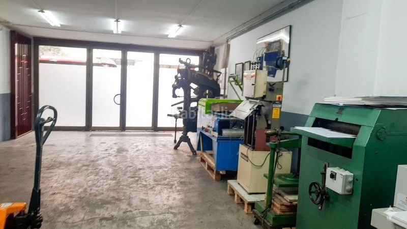 Foto db993581-0c4e-46ad-8119-569337d8fc1f. Local comercial a Putget - Farró Barcelona